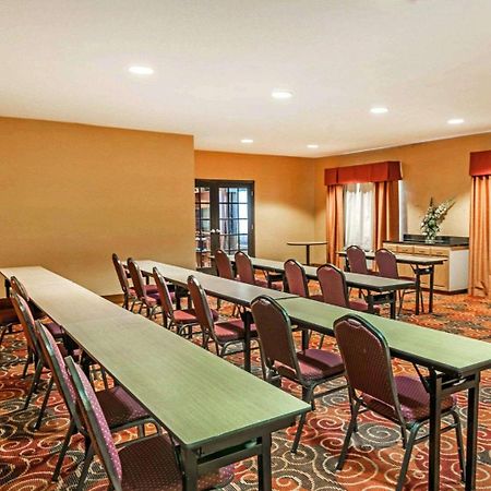 Comfort Inn Avon-Indianapolis West Экстерьер фото